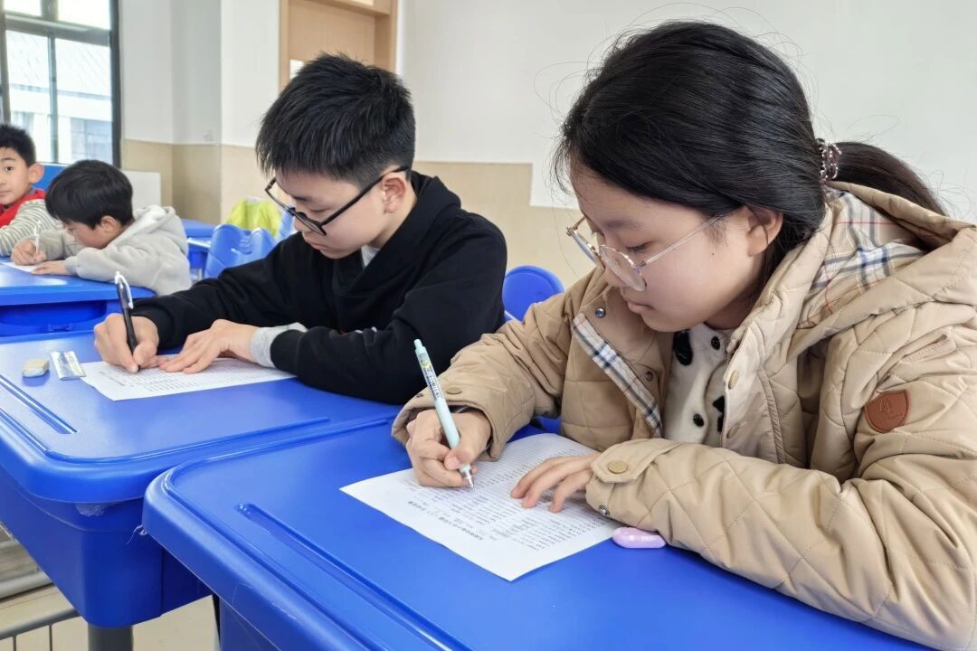 【水德少年】百词竞秀，笔下生辉——太湖湾实验小学英语百词竞赛精彩回顾
